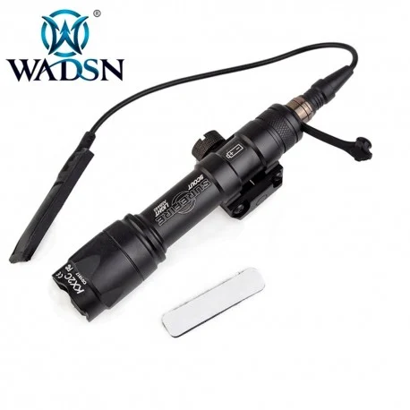 Linterna M600DF Tactical Light negra