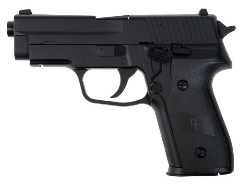 Sig Sauer P226 Saigo