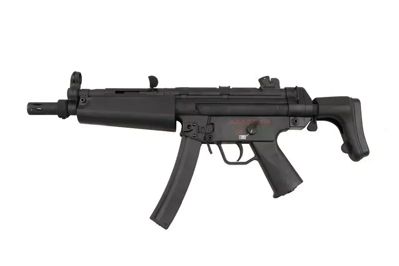 Réplica del subfusil CM049J