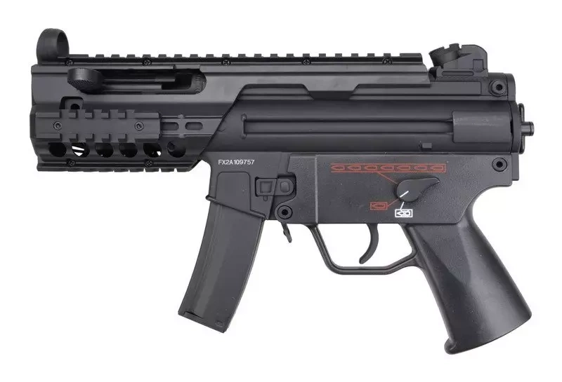 Réplica del subfusil JG202