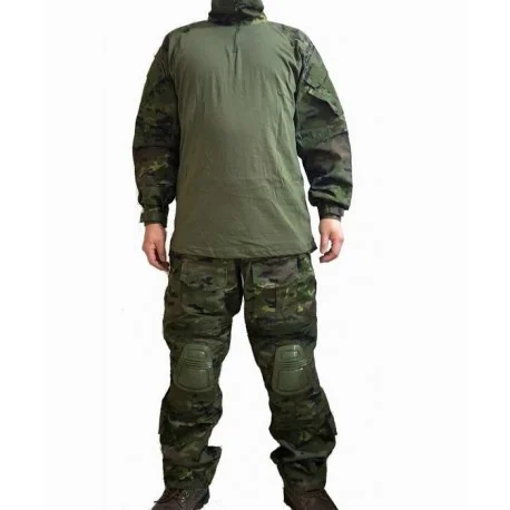 Uniforme Deluxe combat completo estilo español Boscoso pixelado